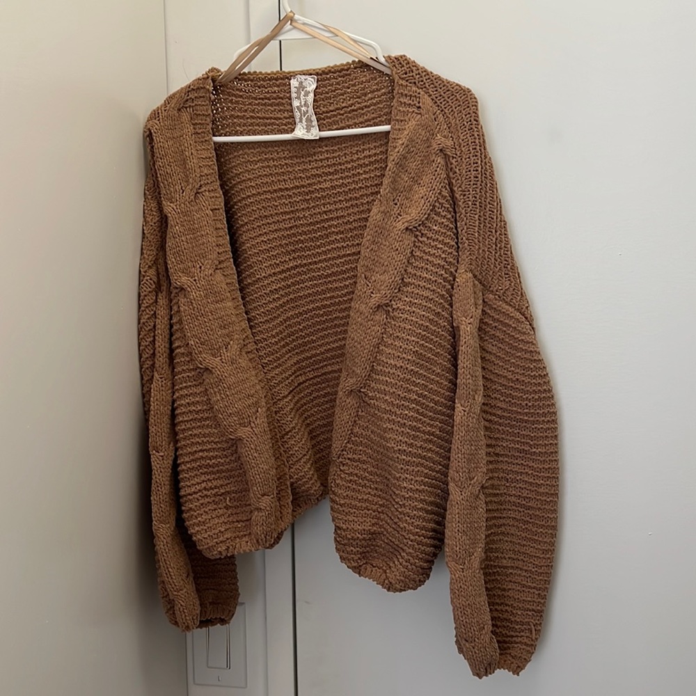 Brown boutique cardigan (Sadie & Sage)